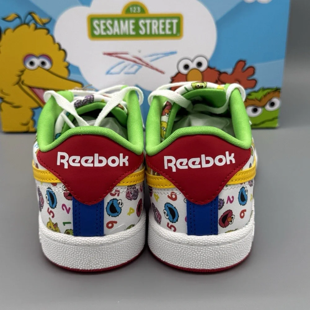 Reebok x Sesame Street Club C Revenge Kids Size 2 White Green Limited‎ Rare NIB